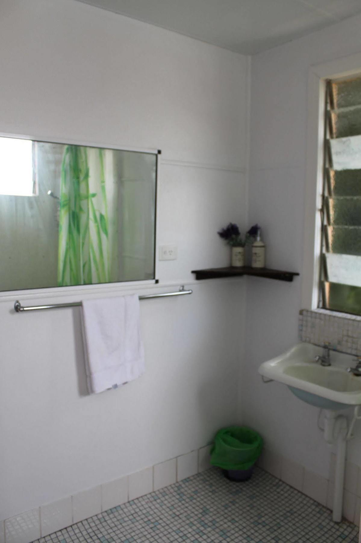 Civic Guesthouse Таунсвилл Экстерьер фото